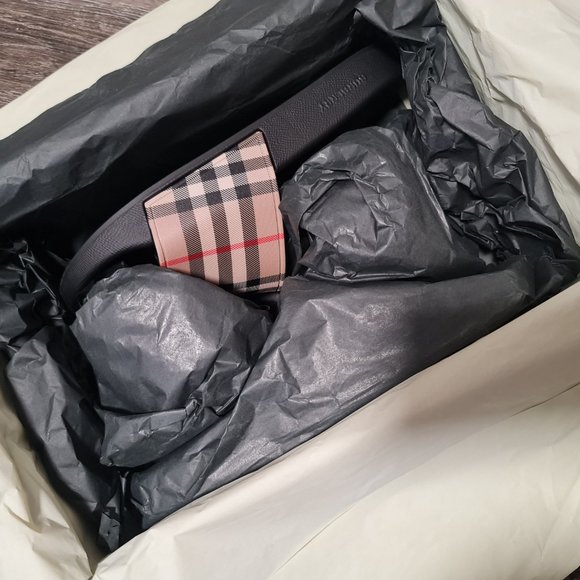 Slides - Picture 4 of 6